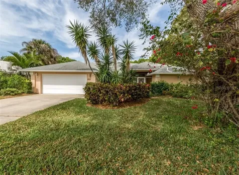 462 Lake Of The Woods Drive Venice FL 34293
