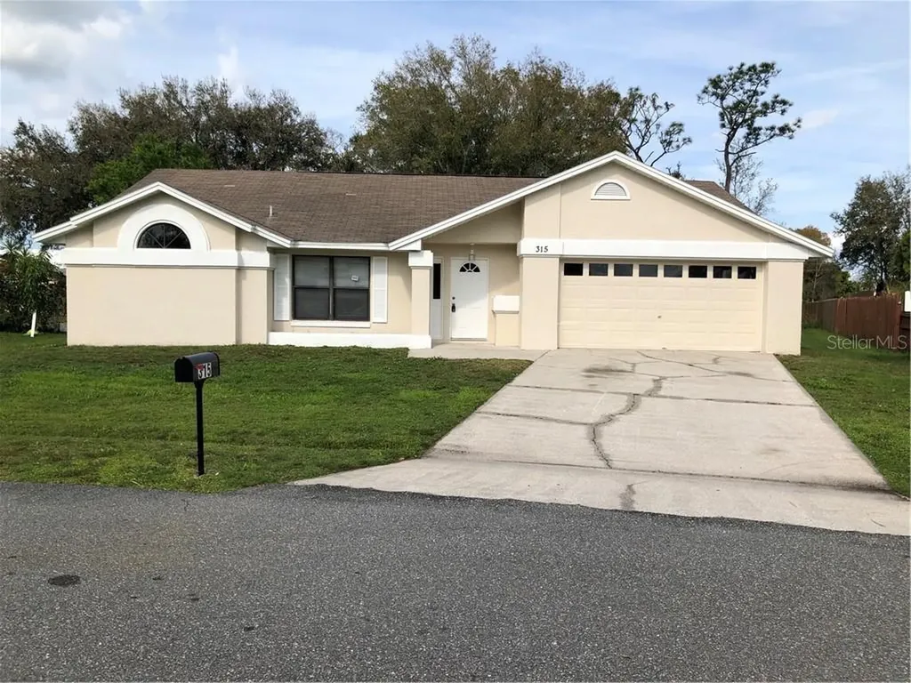 315 Medina Court Kissimmee FL 34758