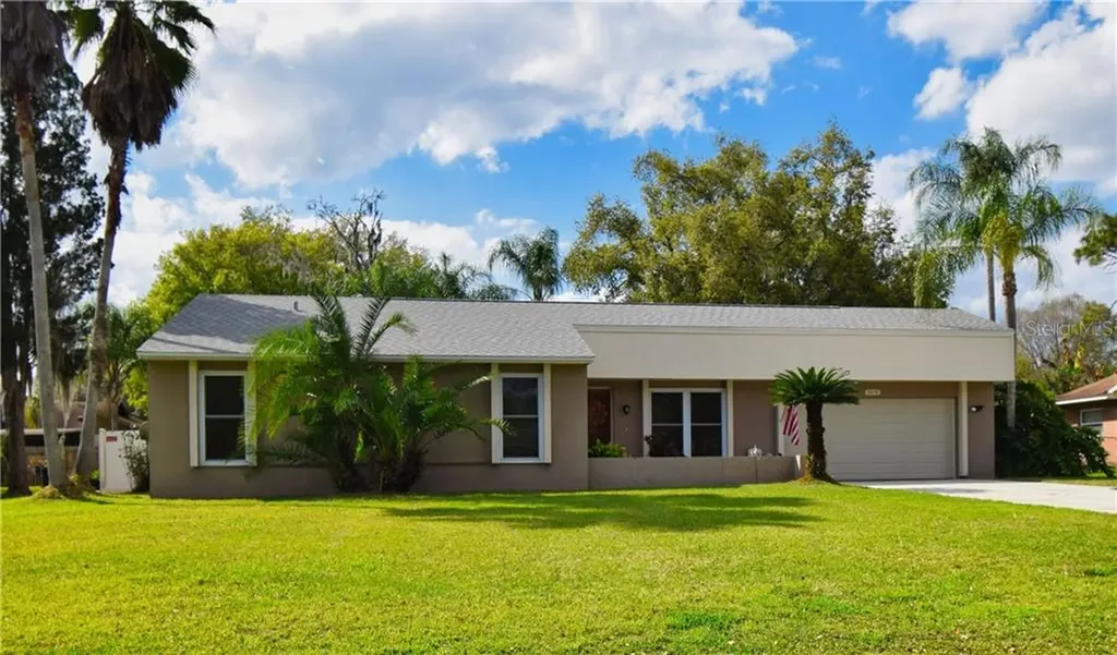 5115 Woodgreen Lane Lakeland FL 33811