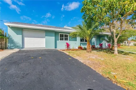 250 38th Street N St Petersburg FL 33713