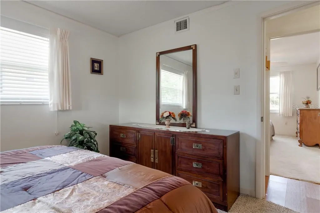 37 Oakland Hills Place Rotonda West FL 33947