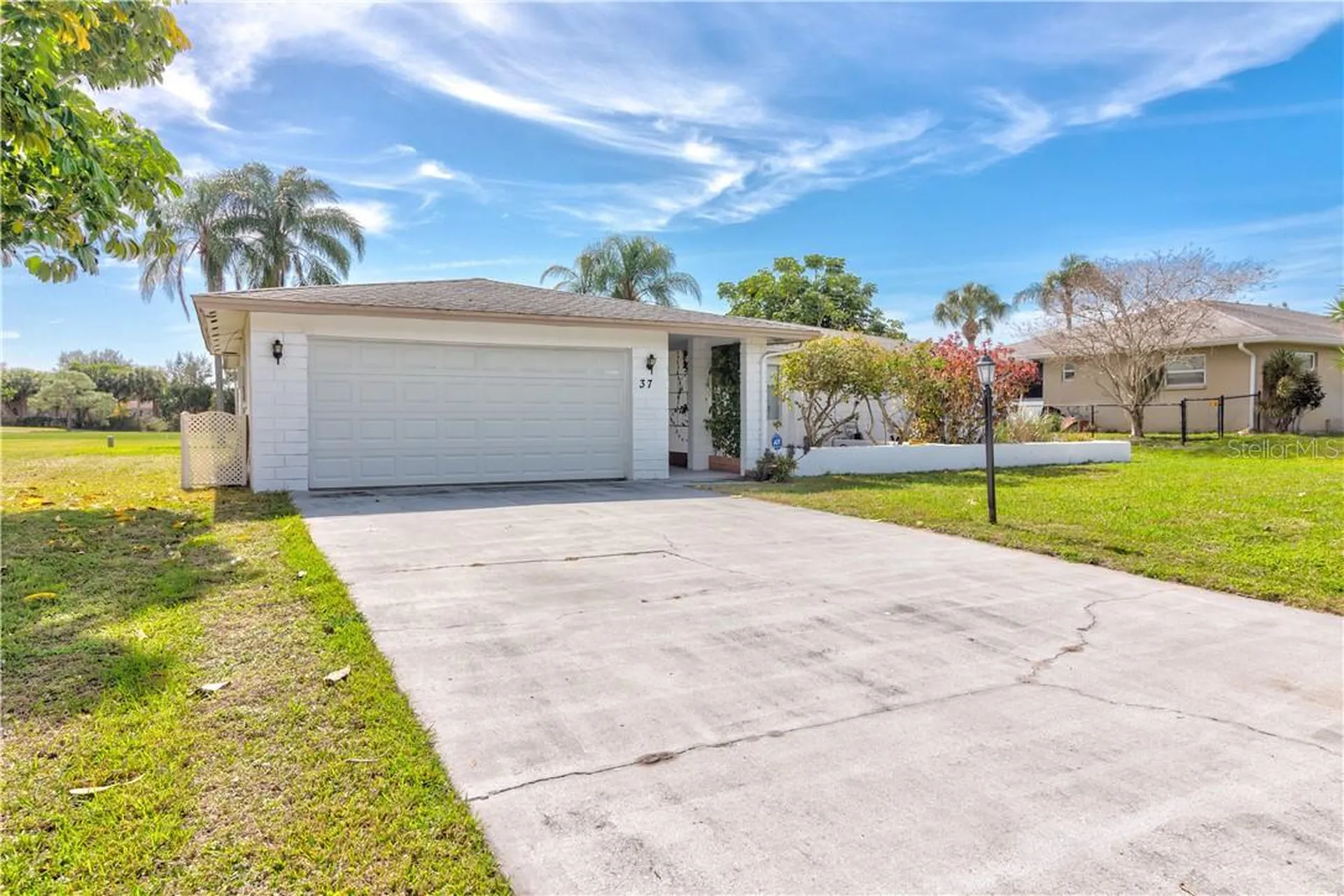 37 Oakland Hills Place Rotonda West FL 33947