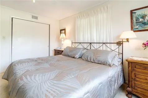 37 Oakland Hills Place Rotonda West FL 33947
