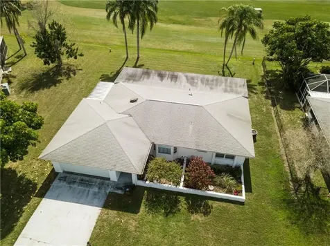 37 Oakland Hills Place Rotonda West FL 33947