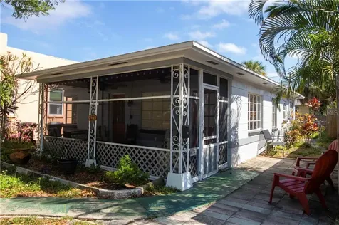 455 24th Street N St Petersburg FL 33713