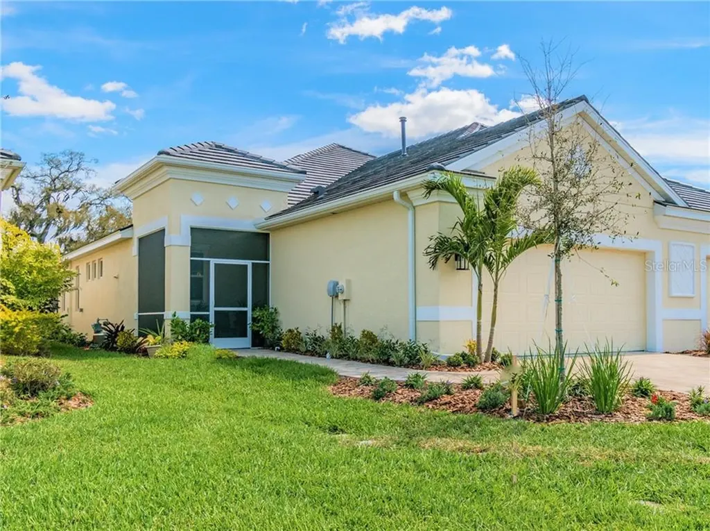 7615 Registrar Way Sarasota FL 34243
