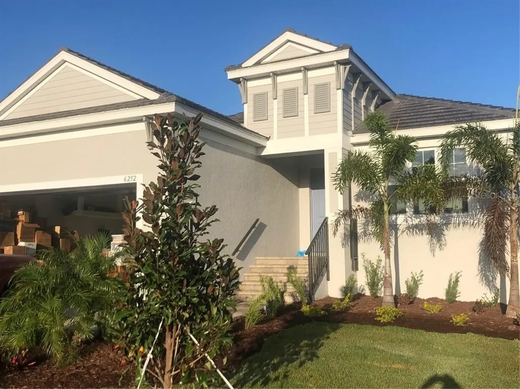 6252 Champions Row Street Bradenton FL 34210