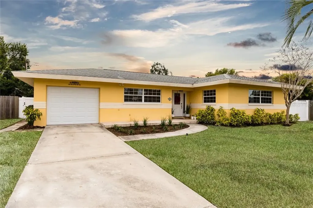 13954 Bermuda Drive Seminole FL 33776