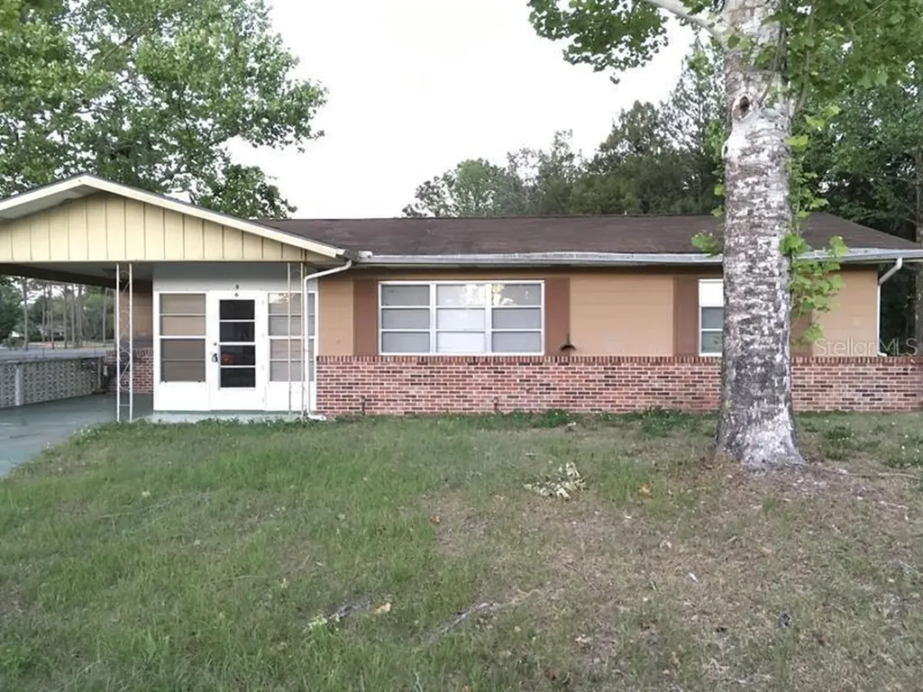 9 Lake Court Ocala FL 34472