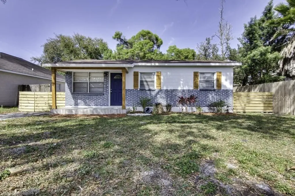 3605 W Iowa Avenue Tampa FL 33611