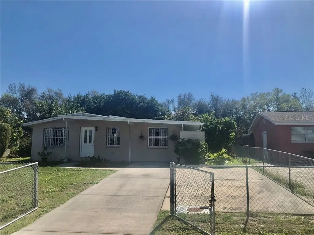 6018 W Clifton Street Tampa FL 33634