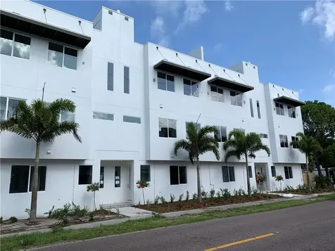 3100 W Paul Avenue Tampa FL 33611