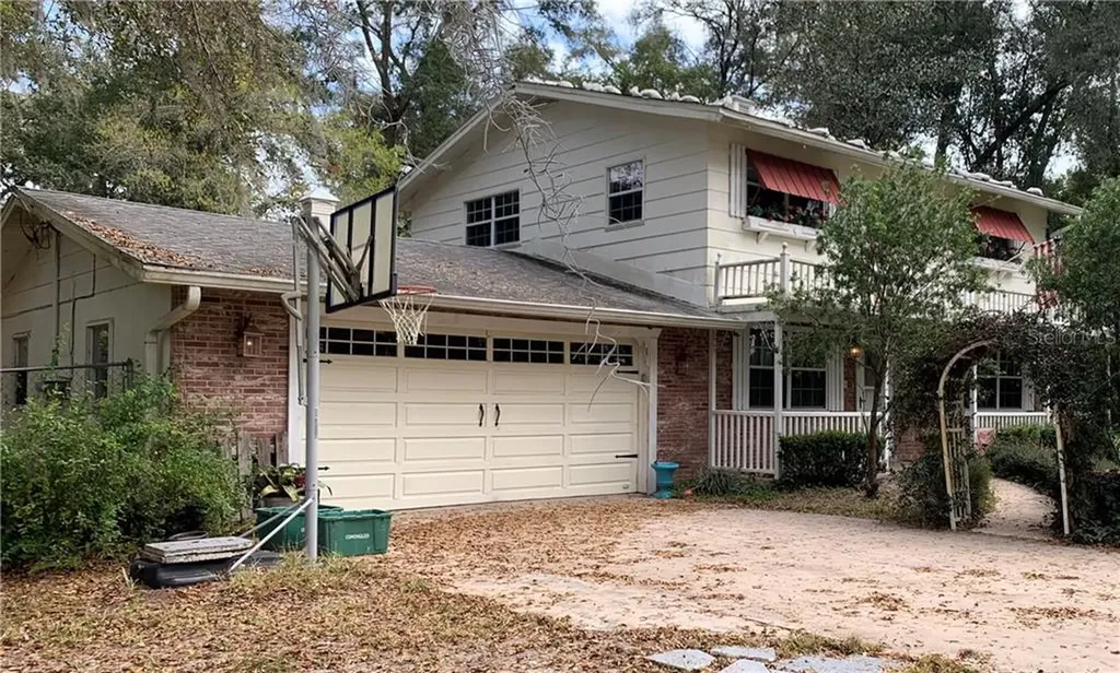 375 N Ridgewood Avenue Deland FL 32720