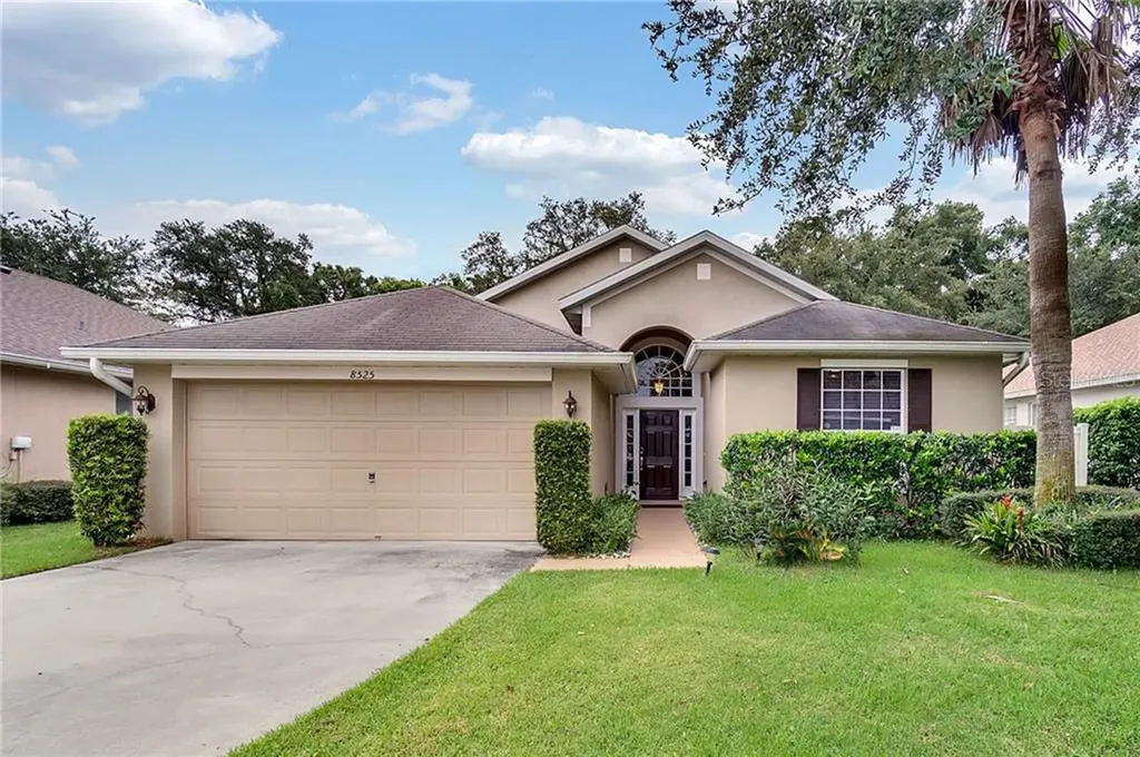 8525 Baywood Vista Drive Orlando FL 32810