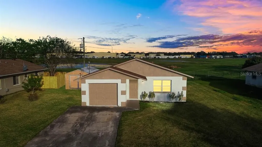 1508 11th Avenue E Palmetto FL 34221