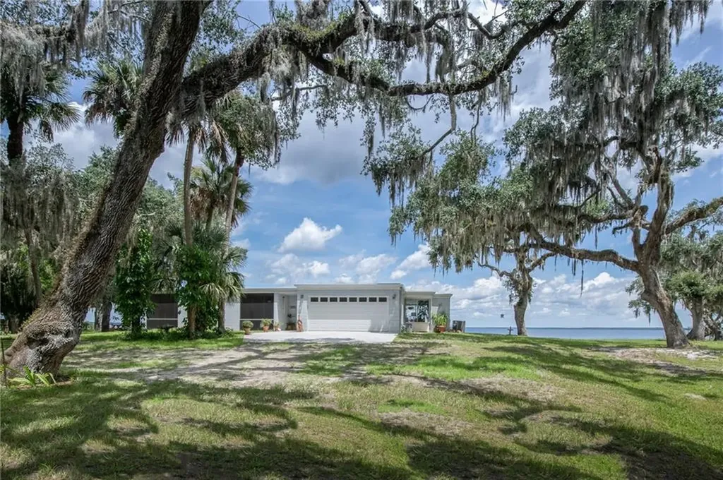 2540 Fort Lane Road Geneva FL 32732