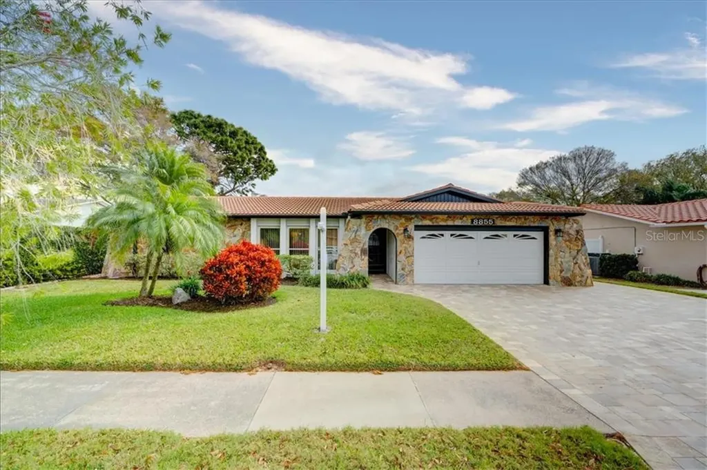 8855 Tami Street Seminole FL 33772
