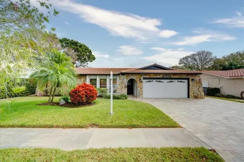 8855 Tami Street Seminole FL 33772