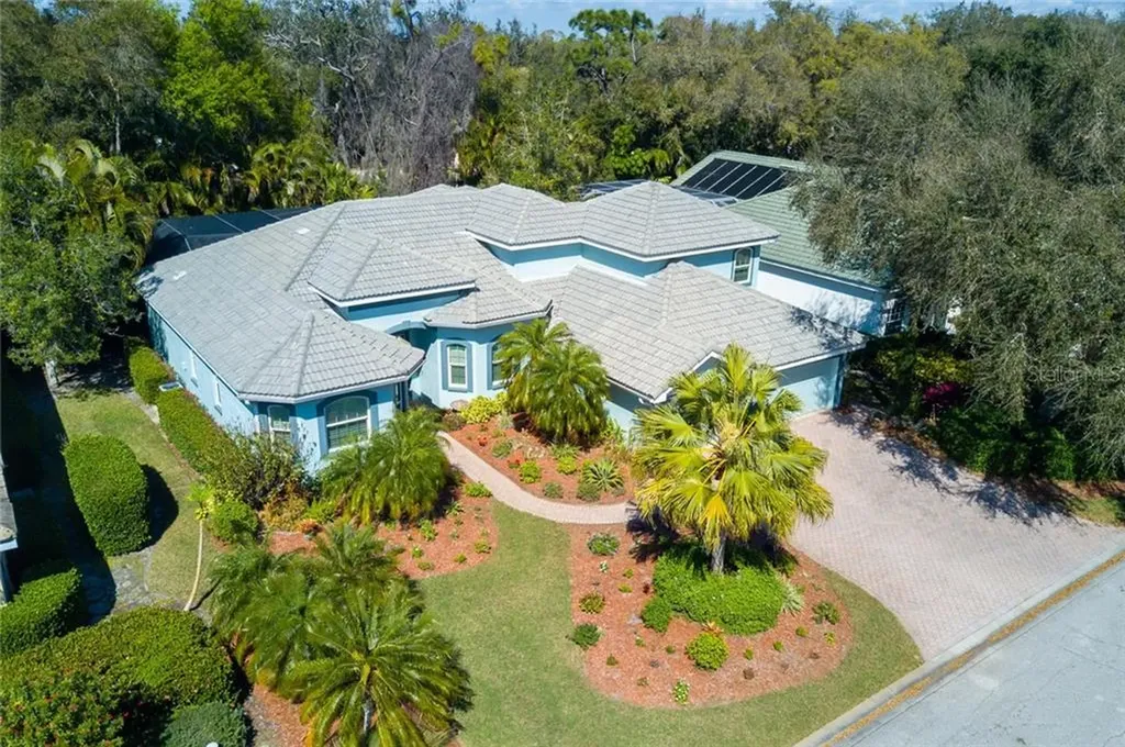 4921 Old Creek Drive Sarasota FL 34233