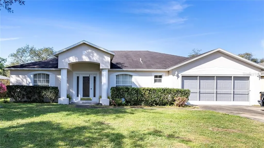 718 E Lacy Circle Deltona FL 32725