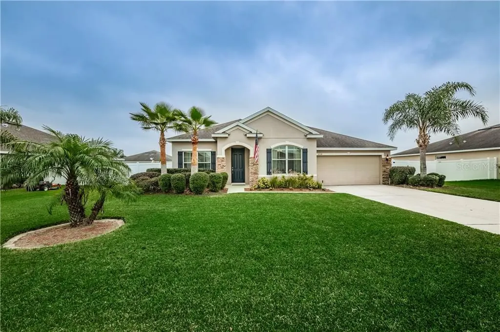 3024 Via Siena Street Plant City FL 33566