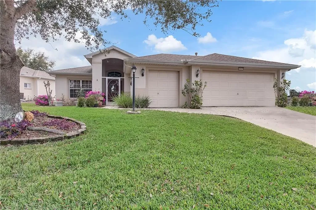 20523 Queen Alexandra Drive Leesburg FL 34748