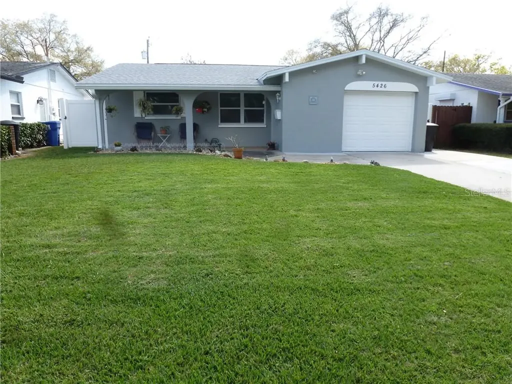 5426 18th Avenue N St Petersburg FL 33710