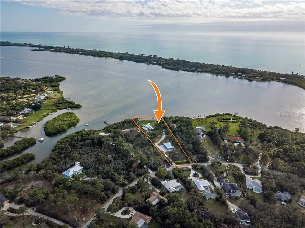 1690 Bayshore Drive Englewood FL 34223