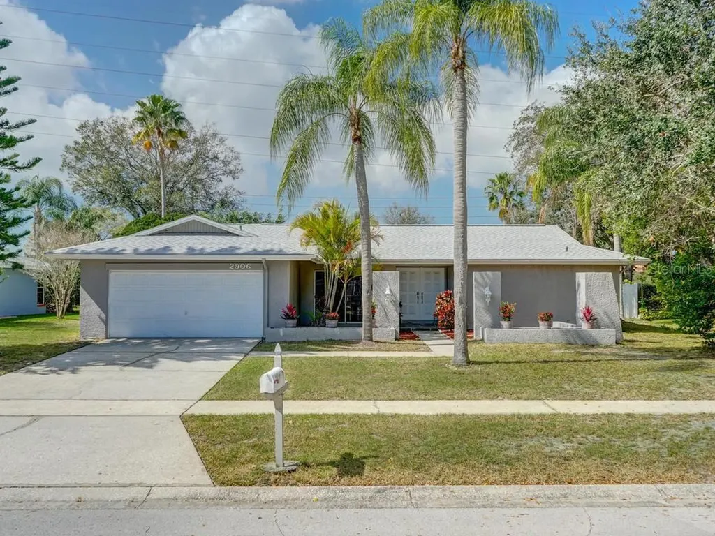 2906 Clubhouse Drive W Clearwater FL 33761