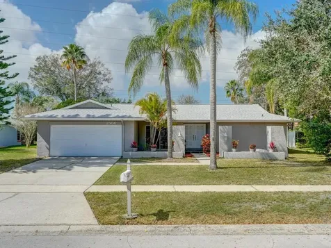2906 Clubhouse Drive W Clearwater FL 33761