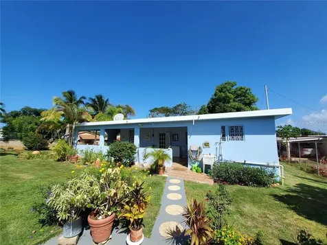 Km 10.0 Int Pr-686 Vega Baja PR 00693