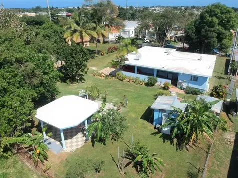 Km 10.0 Int Pr-686 Vega Baja PR 00693
