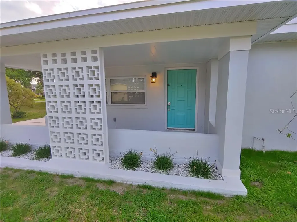 114 Lake Judy Lee Drive Largo FL 33771