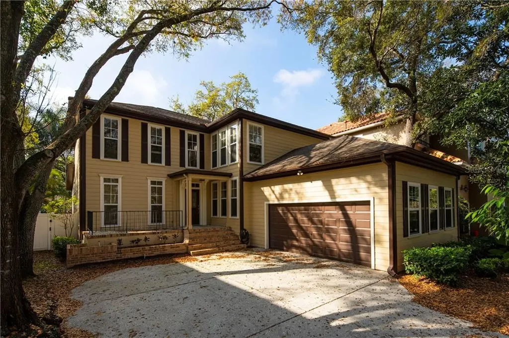 4620 W Tennyson Avenue Tampa FL 33629