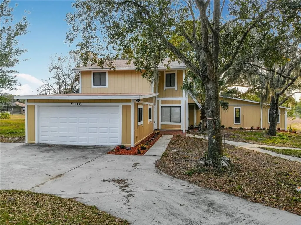 9118 Oakwood Drive Lake Wales FL 33898