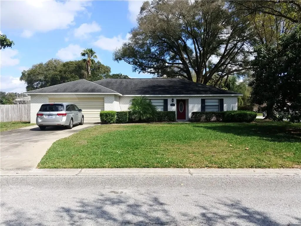 1513 Loretta Court Brandon FL 33511