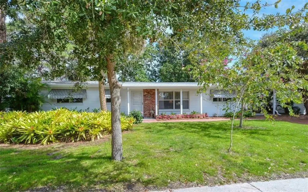 937 Riviera Street Venice FL 34285