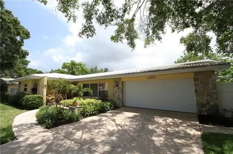 1307 Ranchwood Drive E Dunedin FL 34698