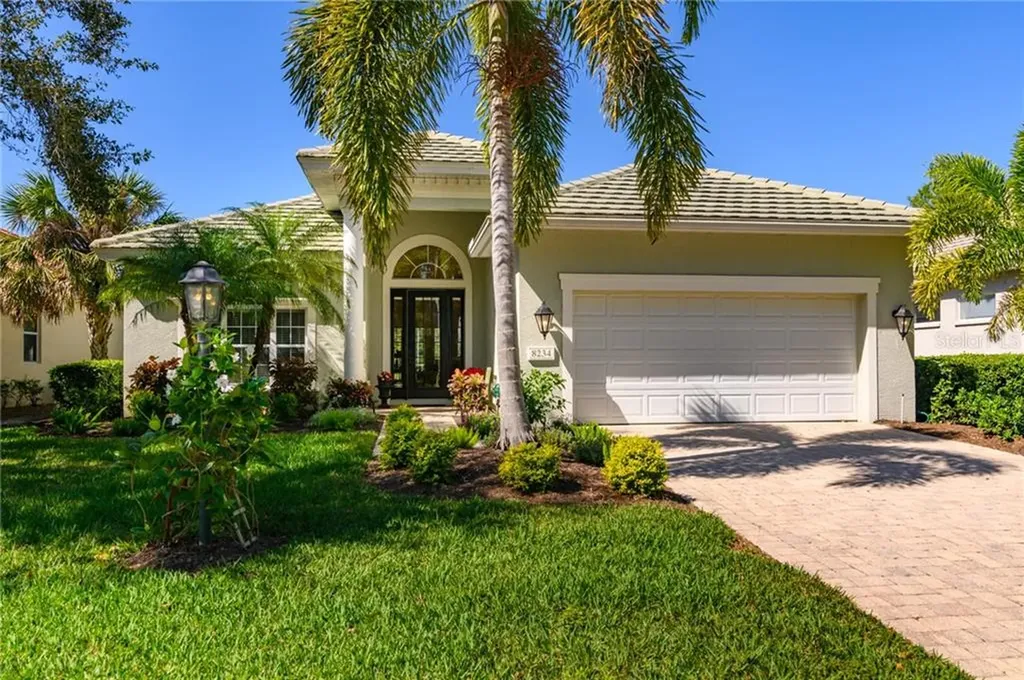 8234 Abingdon Court University Park FL 34201