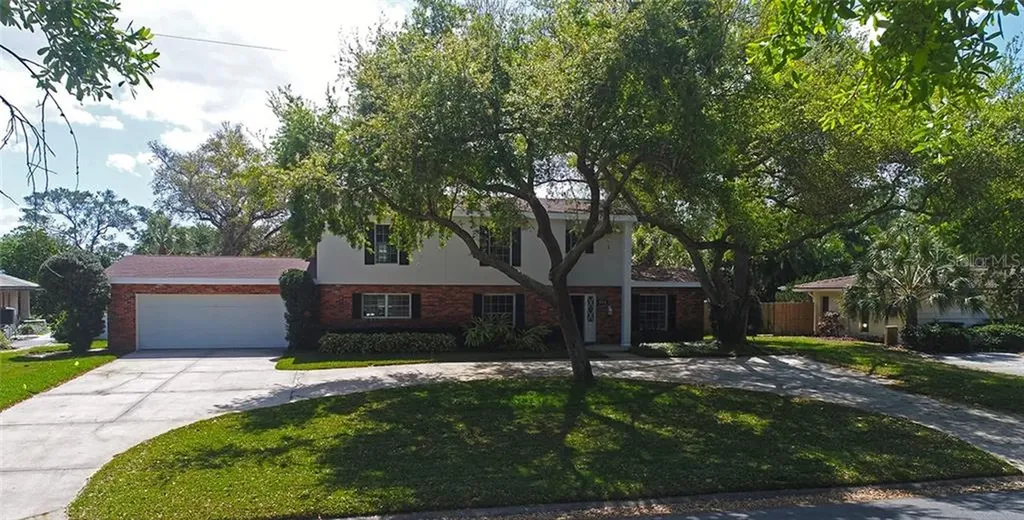 954 31st Avenue NE St Petersburg FL 33704