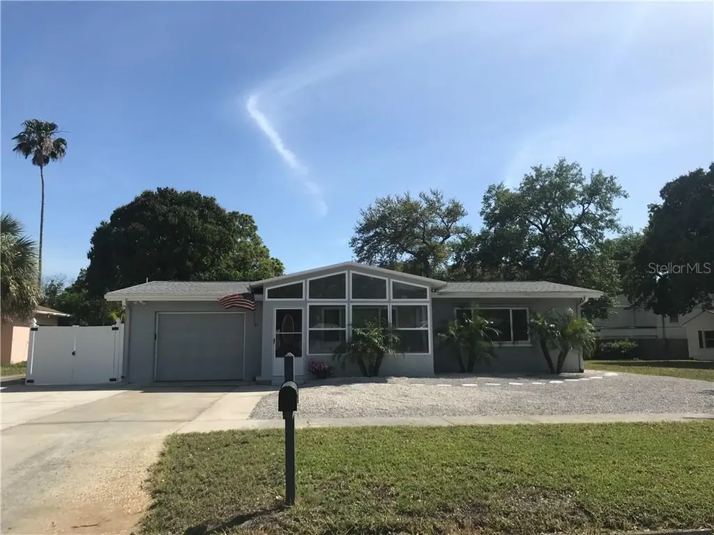 6250 13th Avenue S Gulfport FL 33707