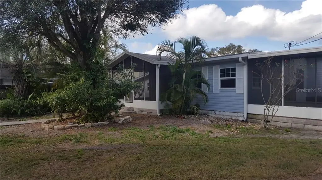 909 Oak Street SW Ruskin FL 33570