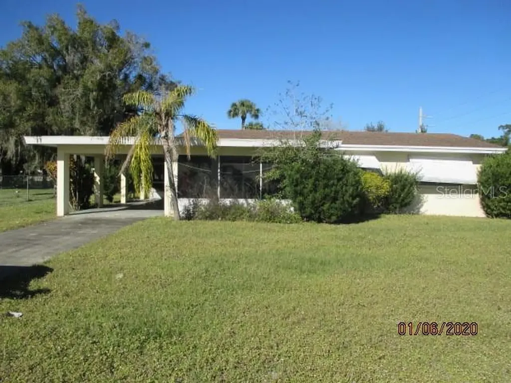 503 NE 3rd Street Okeechobee FL 34972