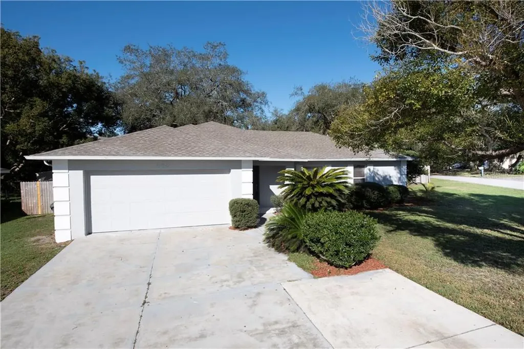 112 Homewood Drive Winter Haven FL 33880