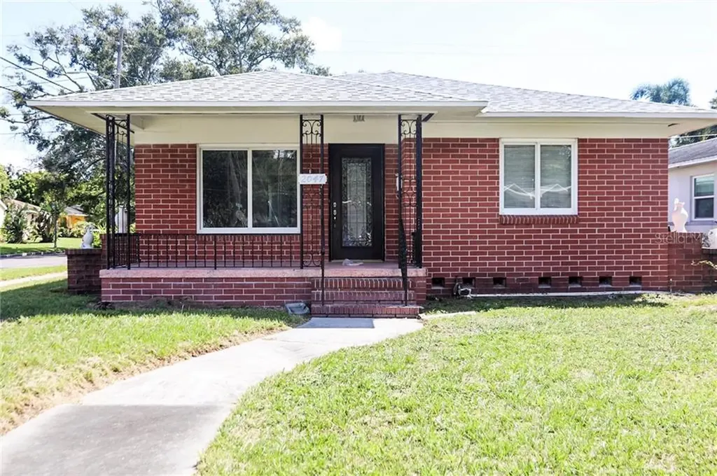 2047 16th Street N St Petersburg FL 33704