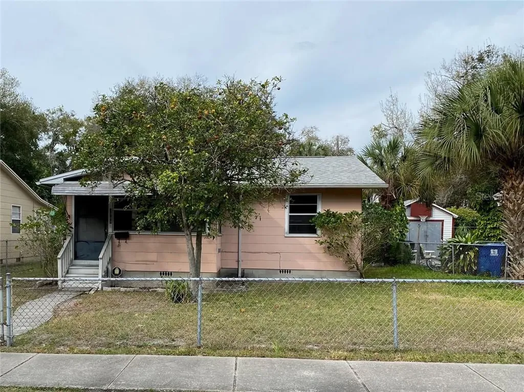 2101 11th Street S St Petersburg FL 33705