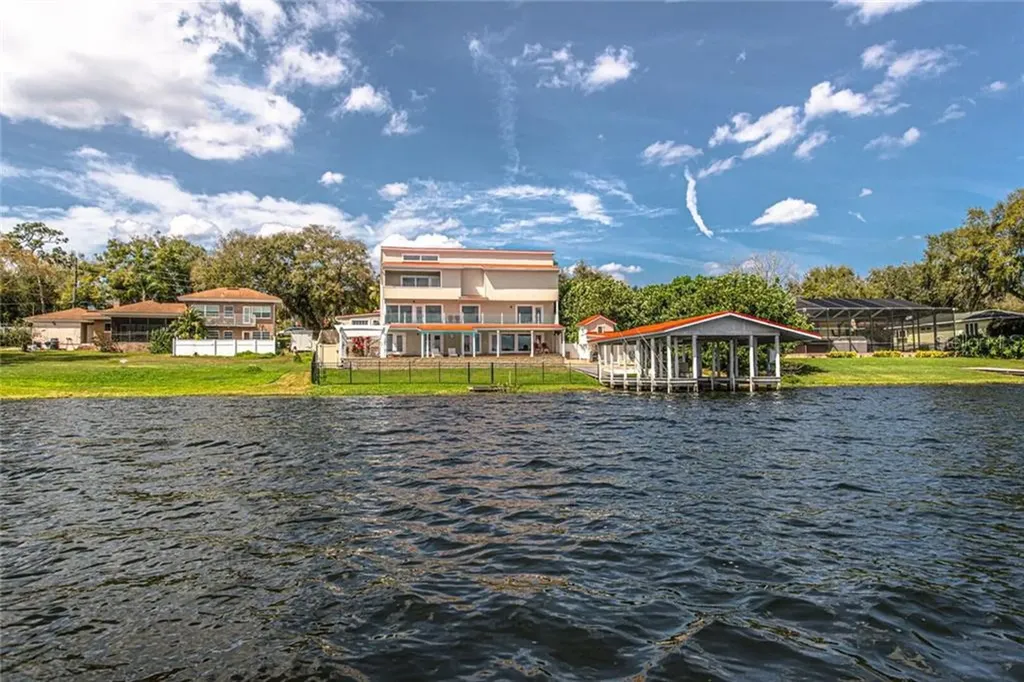 121 N Lake Florence Drive Winter Haven FL 33884