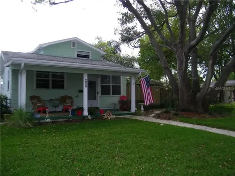 926 48th Avenue N St Petersburg FL 33703