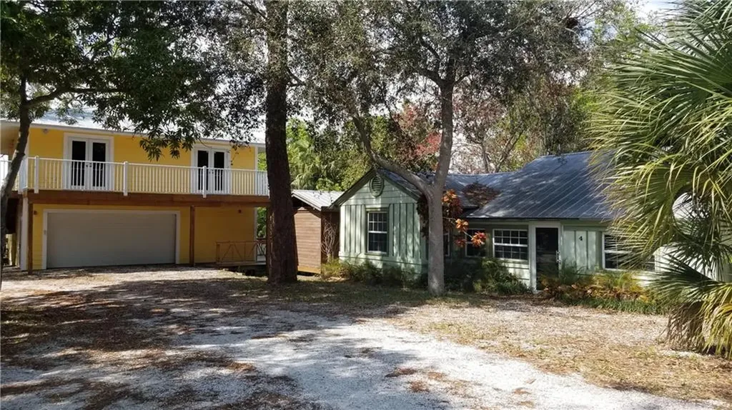 4 Russ En Urbe Court Sarasota FL 34234