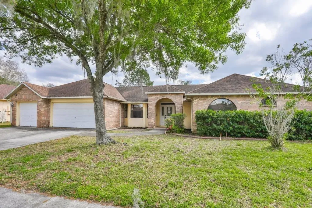 603 Pinewalk Drive Brandon FL 33510